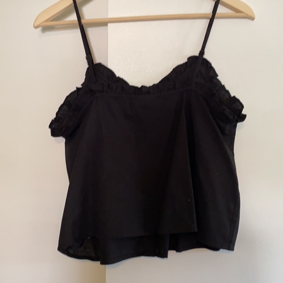 Black button tank - Picture 2 of 3